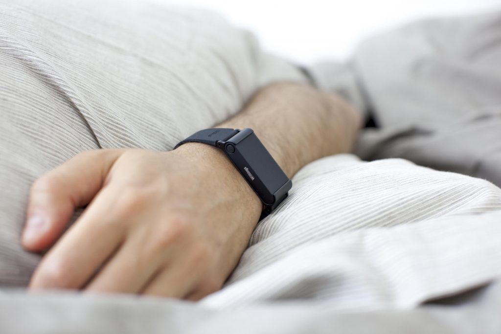 9 Best Sleep Trackers for Healthy and Restful Sleep (Winter 2023)