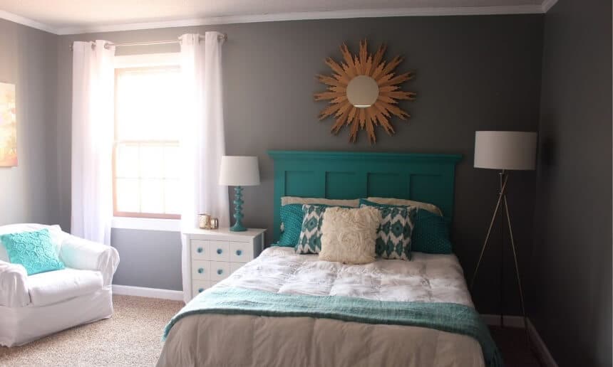 Teal Bedroom Ideas: Decorate Your Room With This Fascinating Color! (Winter 2023)